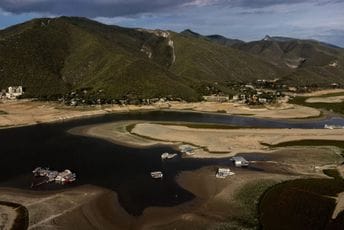 Vlast u Meksiku pribjegava očajničkim potezima: Kontroverznom tehnologijom izazivaju kišu Vlast u Meksiku pribjegava očajničkim potezima: Kontroverznom tehnologijom izazivaju kišu