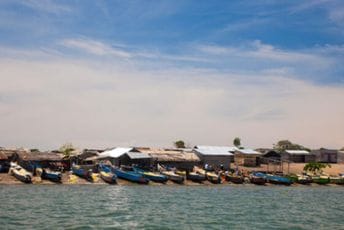 Potonuo brod u Ugandi, najmanje 20 osoba se udavilo Potonuo brod u Ugandi, najmanje 20 osoba se udavilo