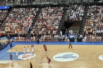 Presudio pad u završnici: Crna Gora poražena od viceprvaka Evrope, Vučević upisao dabl-dabl Presudio pad u završnici: Crna Gora poražena od viceprvaka Evrope, Vučević upisao dabl-dabl