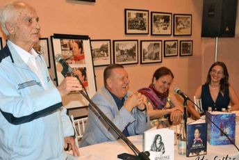 "Moj susret sa prijateljima" u Beranama; Bogavac: Nema riječi koje mogu opisati ponos što sam vaša i što me nijeste zaboravili "Moj susret sa prijateljima" u Beranama; Bogavac: Nema riječi koje mogu opisati ponos što sam vaša i što me nijeste zaboravili