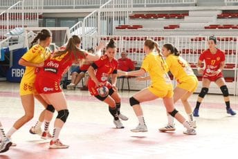 Sjajna vijest: Naše kadetkinje su u glavnoj rundi, Češka je ipak napravila čudo Sjajna vijest: Naše kadetkinje su u glavnoj rundi, Češka je ipak napravila čudo