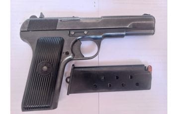 Porodično nasilje u Beranama: Prijetio članovima familije, oduzeta lovačka puška i pištolj Porodično nasilje u Beranama: Prijetio članovima familije, oduzeta lovačka puška i pištolj