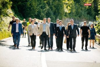 Počela rekonstrukcija puta Lepenac - Berane, Abazović: U fokusu Vlade i ubuduće razvoj putne infrastrukture Počela rekonstrukcija puta Lepenac - Berane, Abazović: U fokusu Vlade i ubuduće razvoj putne infrastrukture