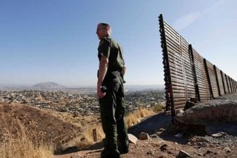 Meksiko: Šverceri držali skoro 500 migranta u ogradi Meksiko: Šverceri držali skoro 500 migranta u ogradi