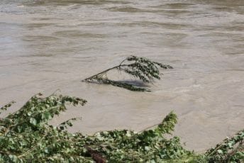 Kina: Nakon poplava rekordan broj zaraznih bolesti u Pekingu Kina: Nakon poplava rekordan broj zaraznih bolesti u Pekingu