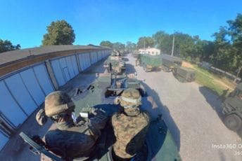 Poljski graničari traže još hiljadu vojnika za kontrolu granice sa Bjelorusijom Poljski graničari traže još hiljadu vojnika za kontrolu granice sa Bjelorusijom