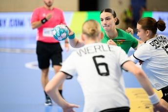 Mlade rukometašice pružile dobro izdanje protiv Hrvatske, šteta što nije krunisano makar bodom Mlade rukometašice pružile dobro izdanje protiv Hrvatske, šteta što nije krunisano makar bodom