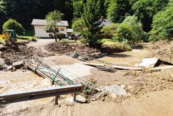 Vatrogasac iz Slovenije o stravičnim poplavama: Poslije 27 sati intervencije kod kuće me je čekalo uništenje Vatrogasac iz Slovenije o stravičnim poplavama: Poslije 27 sati intervencije kod kuće me je čekalo uništenje