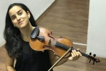 Žabljačka inspiracija: Violinistkinja Milica Žugić i harfistkinja Branka Pajović na Wild Beauty Artu Žabljačka inspiracija: Violinistkinja Milica Žugić i harfistkinja Branka Pajović na Wild Beauty Artu
