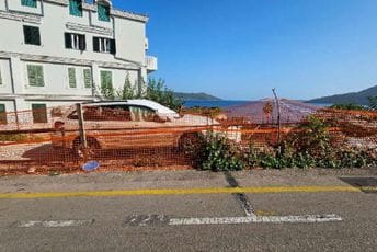 Herceg Novi: Na mjestu zadužbine nikao privatni parking Herceg Novi: Na mjestu zadužbine nikao privatni parking