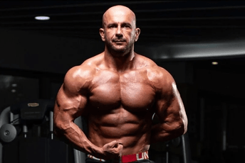 Zvanično: Sulejmanović ubio tri osobe, tri ranio, pa sebi presudio Zvanično: Sulejmanović ubio tri osobe, tri ranio, pa sebi presudio