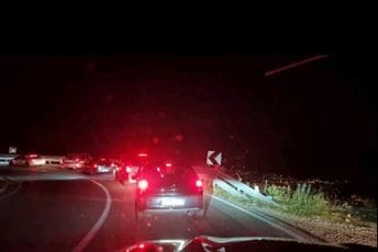Duži zastoj: Nepregledne kolone na putu Budva - Cetinje Duži zastoj: Nepregledne kolone na putu Budva - Cetinje