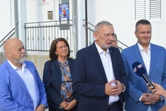 Božinović: Hrvatska čvrsto stoji uz Hrvate u Crnoj Gori Božinović: Hrvatska čvrsto stoji uz Hrvate u Crnoj Gori