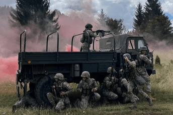 Crnogorski vojnici će obučavati pripadnike ukrajinskih oružanih snaga Crnogorski vojnici će obučavati pripadnike ukrajinskih oružanih snaga