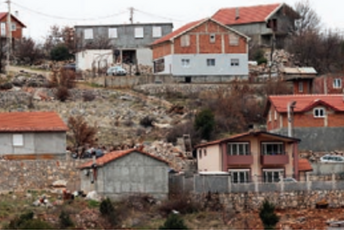 Legalizaciju će moći da plaćaju 30 godina u ratama Nelegalna gradnja u Podgorici