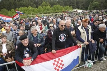 Blajburg: Lokacija na kojoj su se okupljali poštovaoci ustaša postaje - livada za ispašu krava Blajburg: Lokacija na kojoj su se okupljali poštovaoci ustaša postaje - livada za ispašu krava