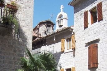 Episkopija kotorsko-primorska CPC: Želimo rješavanje crkvene krize u primjerenoj proceduri, a ne uličnim metodama Episkopija kotorsko-primorska CPC: Želimo rješavanje crkvene krize u primjerenoj proceduri, a ne uličnim metodama