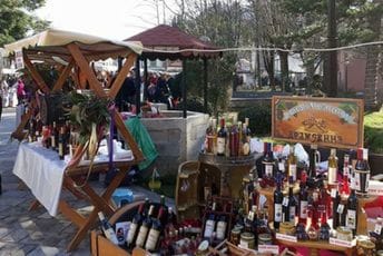 Počinje legalizacija štandova i terasa u NP Skadarsko jezero Počinje legalizacija štandova i terasa u NP Skadarsko jezero