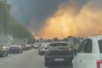 Požar na jugu Francuske: Vatra prijeti gradovima, evakuisano 3.000 ljudi Požar na jugu Francuske: Vatra prijeti gradovima, evakuisano 3.000 ljudi