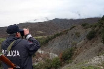 Međunarodna akcija na Jadranu: Uhapšeno nekoliko Albanaca i Ukrajinaca zbog šverca droge Međunarodna akcija na Jadranu: Uhapšeno nekoliko Albanaca i Ukrajinaca zbog šverca droge
