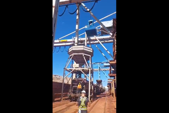 (VIDEO) Luka Bar: Počeo iskrcaj amonijum-nitrata, spremni da realizujemo ovaj zahtjevni posao (VIDEO) Luka Bar: Počeo iskrcaj amonijum-nitrata, spremni da realizujemo ovaj zahtjevni posao