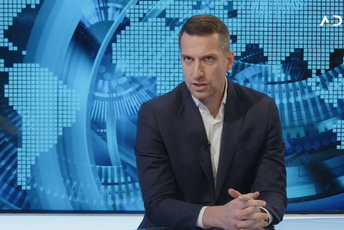 Vuksanović: Procijenićemo da li osnovati pokret, nijesmo razgovarali s Milatovićem Vuksanović: Procijenićemo da li osnovati pokret, nijesmo razgovarali s Milatovićem