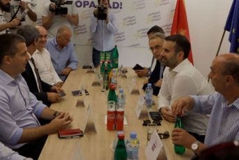 O raspodjeli resora sa svima pojedinačno O raspodjeli resora sa svima pojedinačno