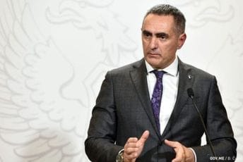 Damjanović: Evropa sad 2 služi samo za bilborde, nije ostvariva bez kompletnog urušavanja sistema