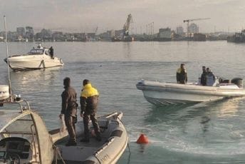 Šverc droge na Jadranu: Pokušali da zapale brod i pobjegnu Šverc droge na Jadranu: Pokušali da zapale brod i pobjegnu