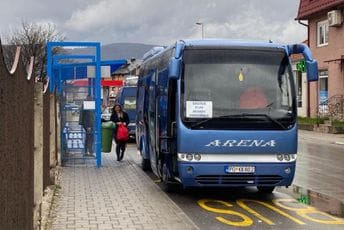 Berane: Roditeljima "prekipjelo", novca da sami voze djecu nemaju Berane: Roditeljima "prekipjelo", novca da sami voze djecu nemaju