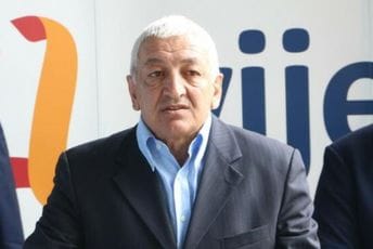 Vujović pozvao Savićevića da podnese ostavku Vujović pozvao Savićevića da podnese ostavku