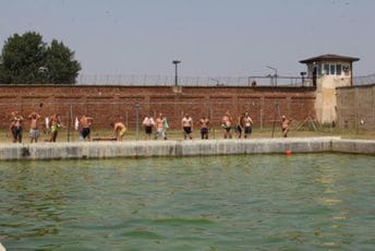 Srbija: Iz Zabele pobjegla dvojica robijaša Srbija: Iz Zabele pobjegla dvojica robijaša