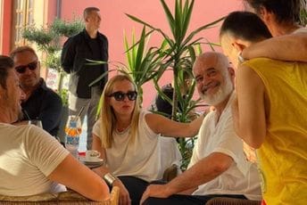 Meloni platila račun za grupu Italijana koji su pobjegli iz restorana u Albaniji Meloni platila račun za grupu Italijana koji su pobjegli iz restorana u Albaniji