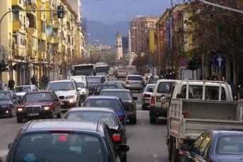 Da li je ovo rekord u našoj regiji: Saobraćajci u Tirani za sedam dana napisali 2.200 kazni Da li je ovo rekord u našoj regiji: Saobraćajci u Tirani za sedam dana napisali 2.200 kazni