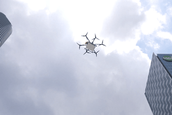 Svakodnevica u Šendženu: Dostava hrane dronovima i iznajmljivanje helikoptera za posao Svakodnevica u Šendženu: Dostava hrane dronovima i iznajmljivanje helikoptera za posao