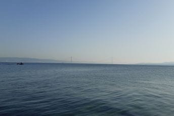 Moreuz Dardaneli zatvoren zbog velikog šumskog požara Moreuz Dardaneli zatvoren zbog velikog šumskog požara