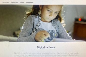 Na platformi Ministarstva prosvjete "Digitalna škola" nema - crnogorskog jezika
