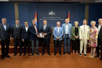 Potpisan Memorandum o saradnji Monteputa i Puteva Srbije Potpisan Memorandum o saradnji Monteputa i Puteva Srbije