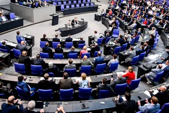 Vlada Njemačke odobrila zakon o dvojnom državljanstvu Vlada Njemačke odobrila zakon o dvojnom državljanstvu