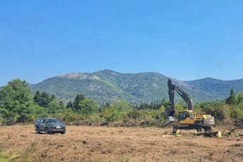 U toku priprema terena za gradnju bulevara od Tivta do Jaza U toku priprema terena za gradnju bulevara od Tivta do Jaza