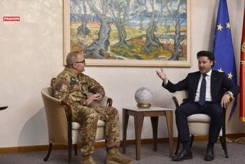 Abazović: Srećni smo što su naši vojnici na Kosovu Abazović: Srećni smo što su naši vojnici na Kosovu