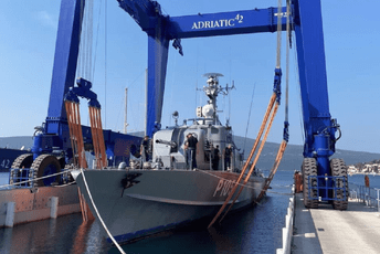 ADRIATIC 42 izvodi kompleksne radove na brodovima crnogorske ratne Mornarice ADRIATIC 42 izvodi kompleksne radove na brodovima crnogorske ratne Mornarice