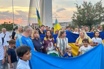 Podrška Ukrajini i iz Podgorice: Da sljedeći praznik proslavimo u slobodnoj Ukrajini Podrška Ukrajini i iz Podgorice: Da sljedeći praznik proslavimo u slobodnoj Ukrajini