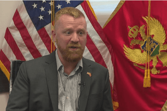 Skot: Zaštitićemo identitet svakoga ko sa važnim podacima dođe u američku ambasadu Skot: Zaštitićemo identitet svakoga ko sa važnim podacima dođe u američku ambasadu