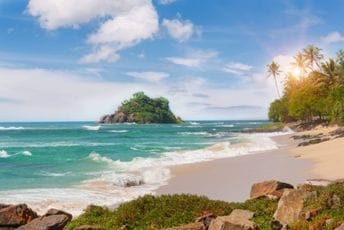 Proglašena za najbolju plažu na svijetu: Pješčani raj okružen nevjerovatnom prirodom Proglašena za najbolju plažu na svijetu: Pješčani raj okružen nevjerovatnom prirodom