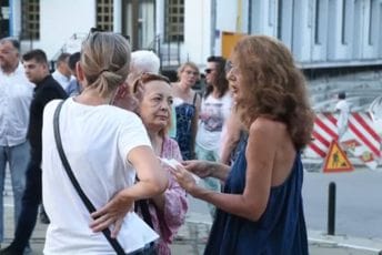 Protesti u više gradova Srbije: Građani revoltirani Protesti u više gradova Srbije: Građani revoltirani