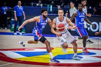 Iznenađenje u Manili: Dominikana savladala Italiju, 'azure' na putu ka glavnoj rundi čeka 40.000 filipinskih navijača Iznenađenje u Manili: Dominikana savladala Italiju, 'azure' na putu ka glavnoj rundi čeka 40.000 filipinskih navijača