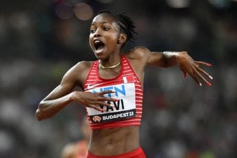 Spektakl na 3.000 metara: Javi prestigla glavnu favoritkinju u posljednjem krugu i stigla do prvog zlata Spektakl na 3.000 metara: Javi prestigla glavnu favoritkinju u posljednjem krugu i stigla do prvog zlata