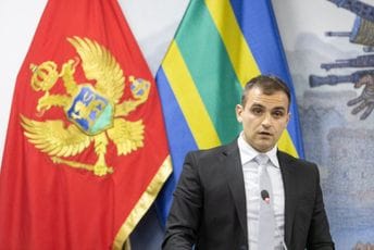 Andrić Lekoviću: Ako želite dobro Opštini Bar - dalje ruke od nje Andrić Lekoviću: Ako želite dobro Opštini Bar - dalje ruke od nje