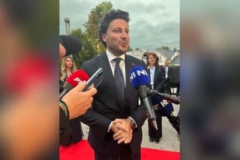 Abazović: Vladu ne sastavljaju oni koji pregovaraju, već drugi centri moći Abazović: Vladu ne sastavljaju oni koji pregovaraju, već drugi centri moći